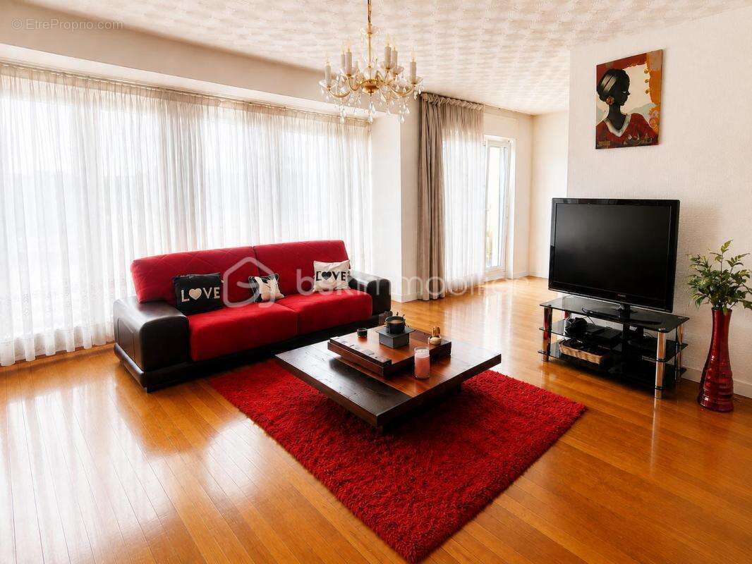 Appartement T4 de 113 m² avec deux balcons - photo 2