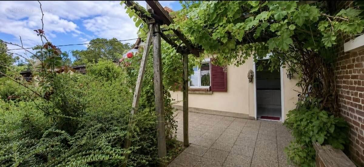 Maison indivuelle à vendre 6 pièces, Garage et Jardin ETREILLERS (02590) - photo 7