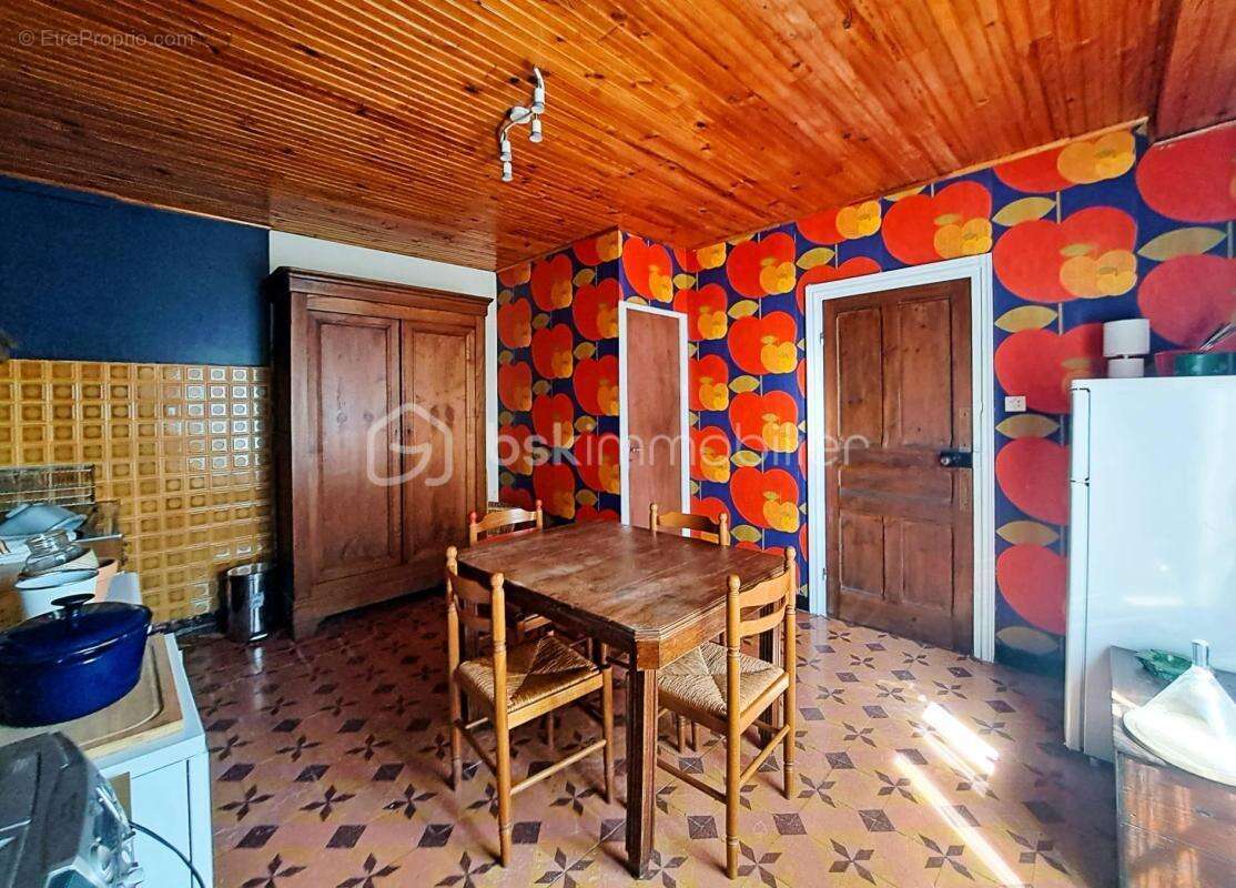 Maison à HUELGOAT