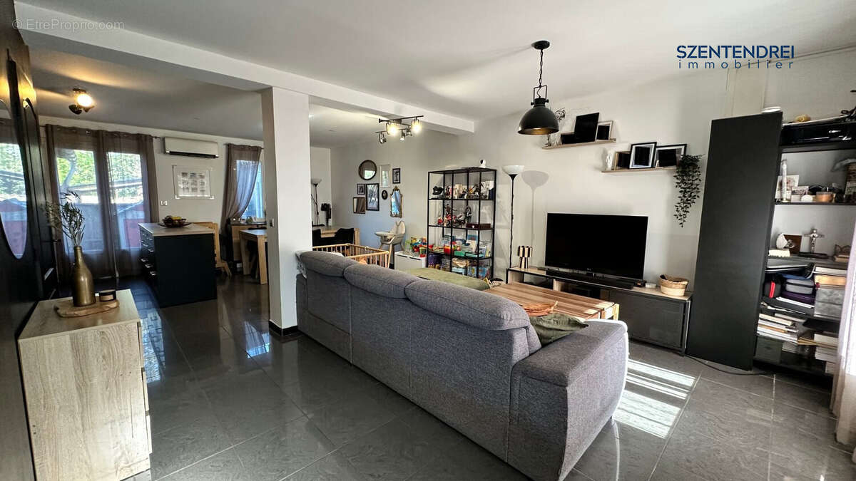 Maison à LUNEL-VIEL