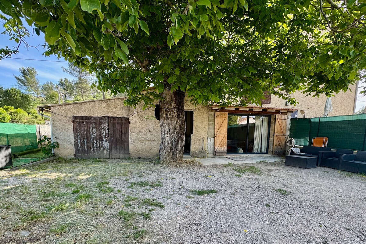 Maison à LA BOUILLADISSE