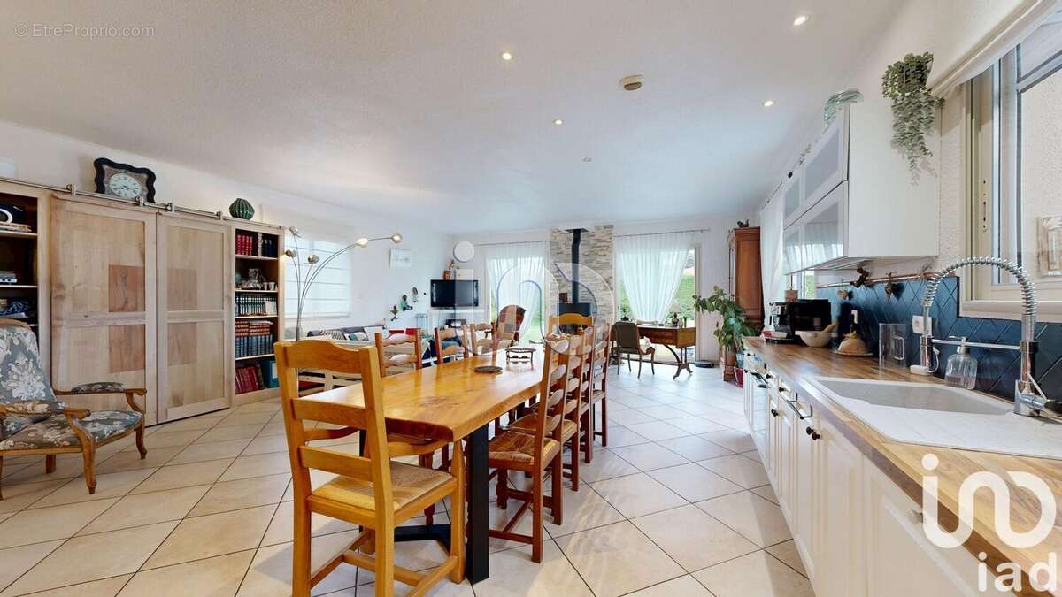 Photo 8 - Maison à LOUBIERES