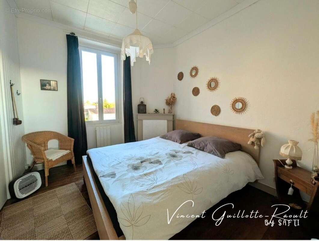 Maison 143 m² à Brains  - photo 9