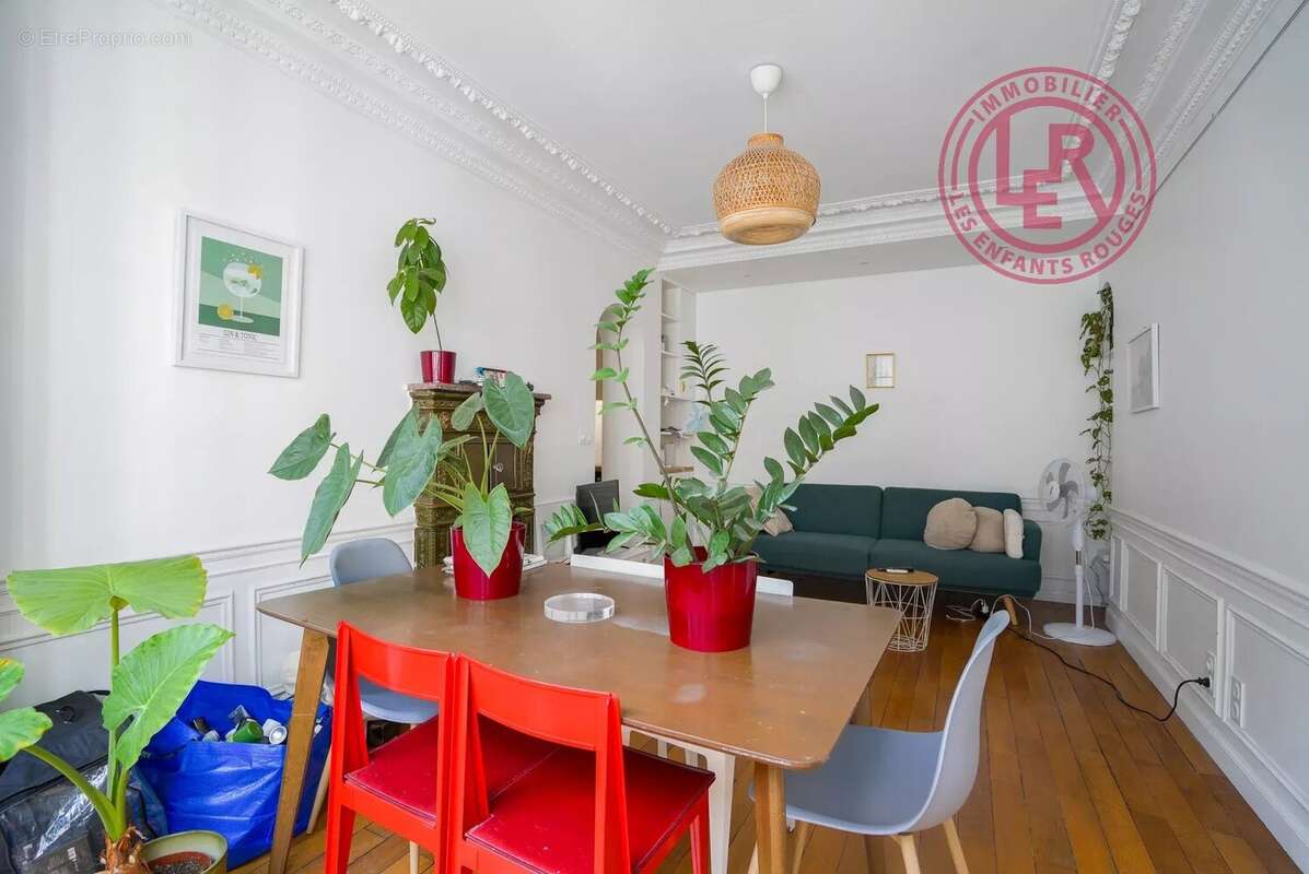 Appartement à PARIS-10E