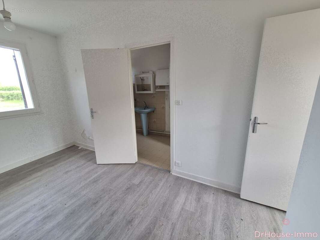 Appartement 79 m² à Veauche  - photo 15