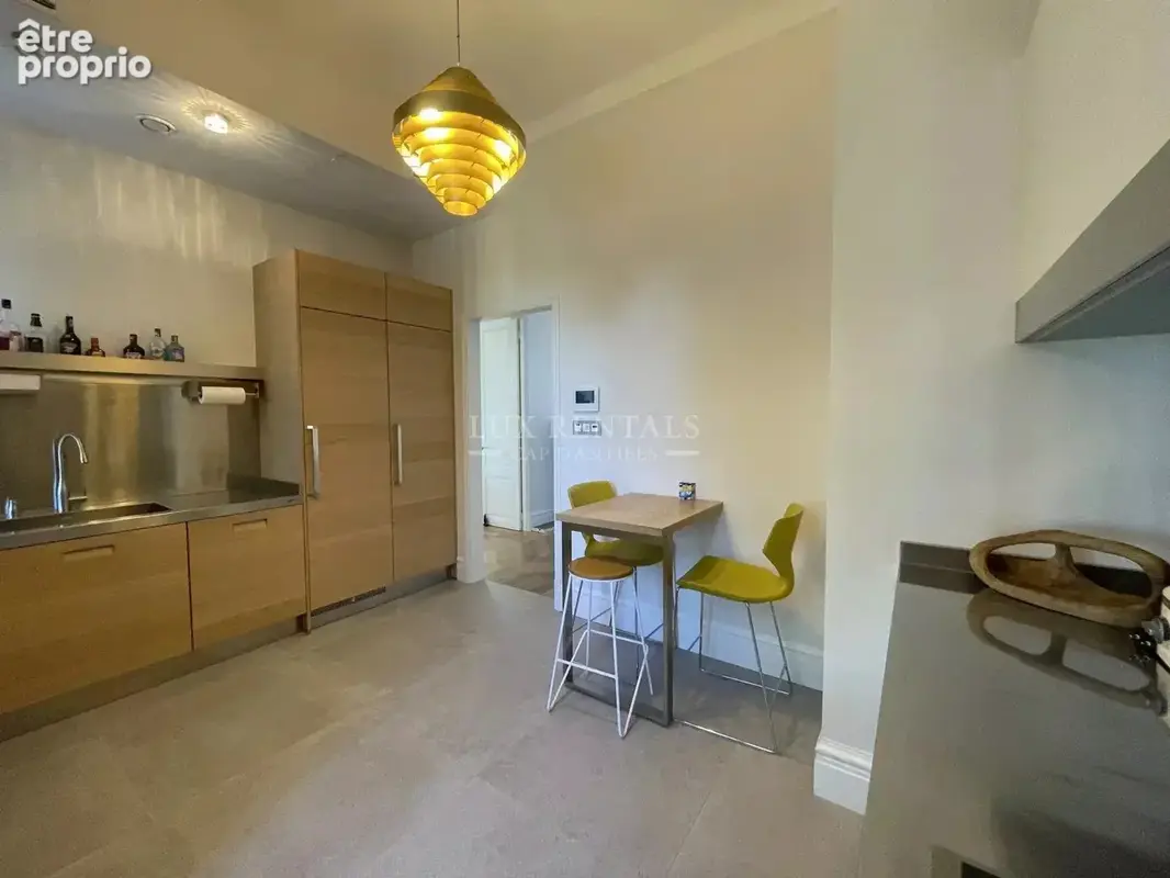 Villa en vente à Antibes dans un quartier résidentiel - photo 11