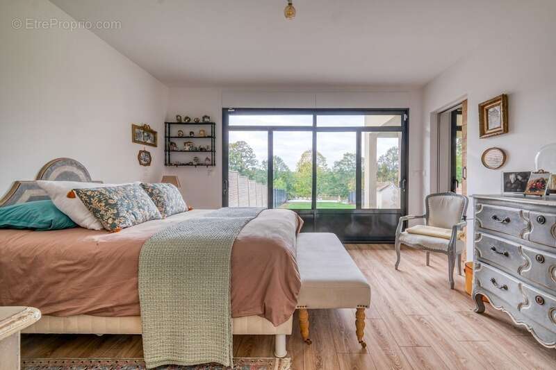 Maison à COULOMMIERS