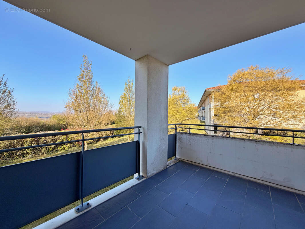 Appartement à L'ISLE-D'ABEAU