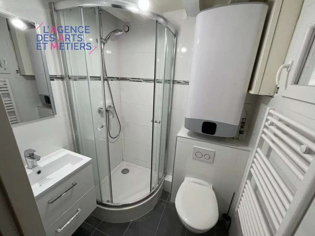 Appartement à PARIS-3E