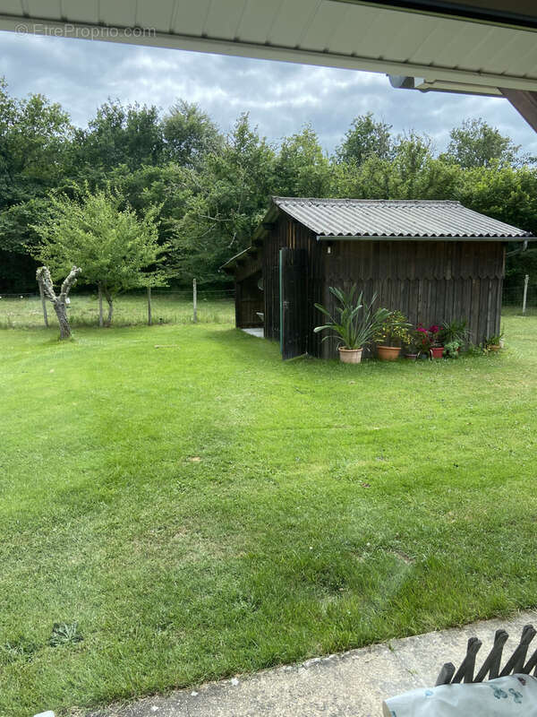 Propriété sur 1Ha 10a 55ca, maison ancienne et séchoir aménagé avec dépendances - photo 24