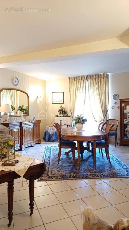 Appartement à DOURDAN