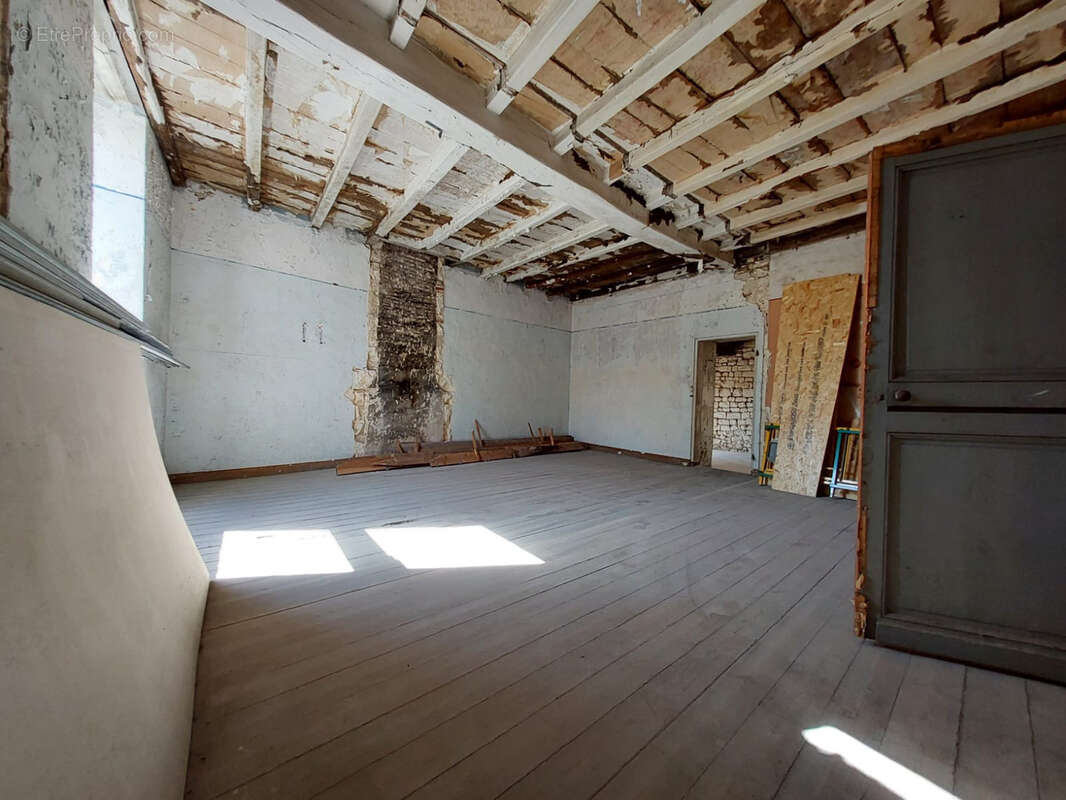 Appartement à SAINT-SAVINIEN