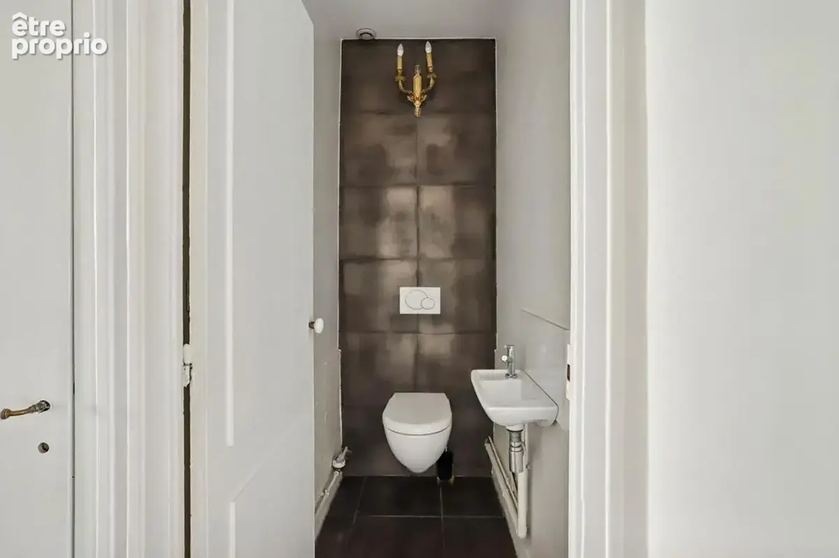 Appartement charmant type T3/T4 de 98 m2 avec une jolie vue dégagée et sans vis à vis à Caluire et cuire - photo 11