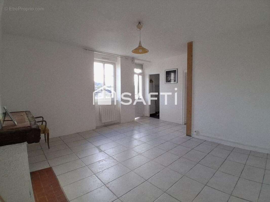 Photo 2 - Maison à SAINT-MARCEL