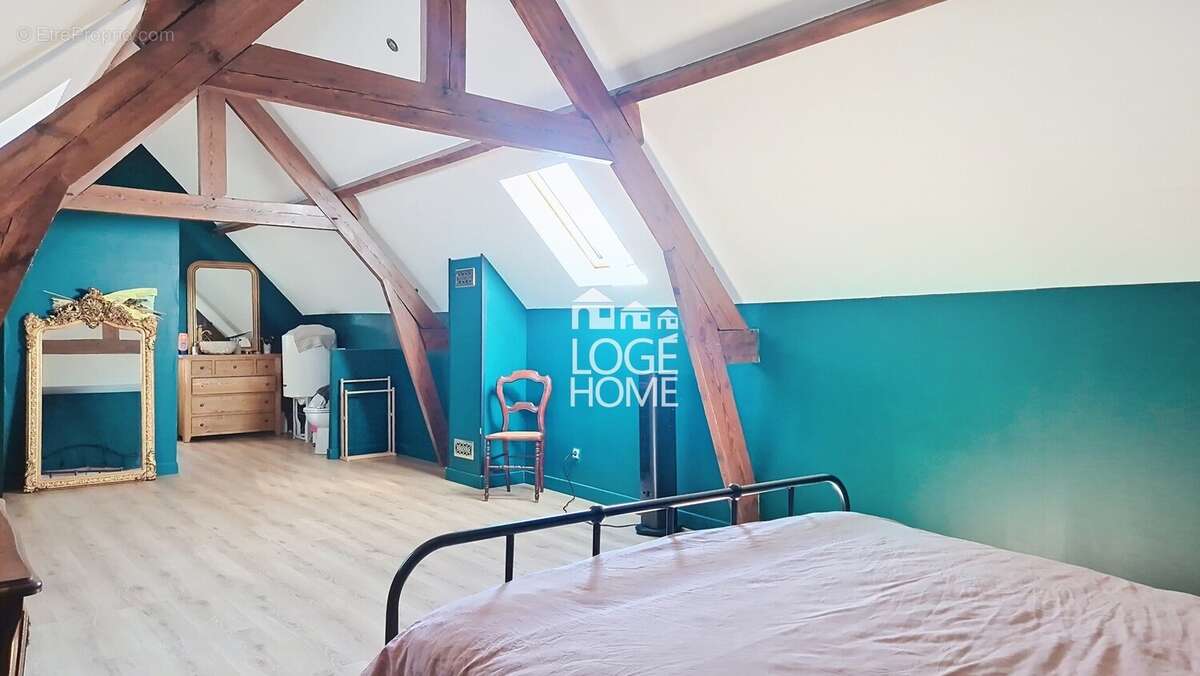 Chambre - Maison à HENIN-BEAUMONT