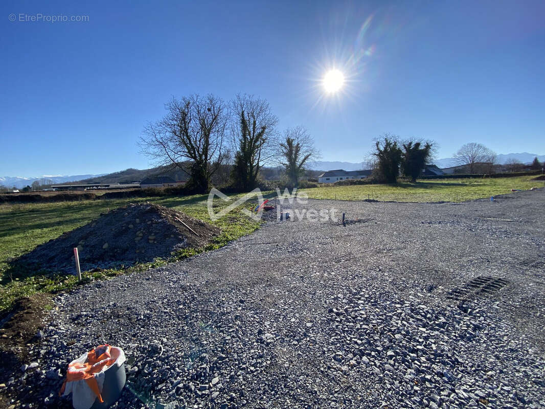 Terrain à ARROS-DE-NAY