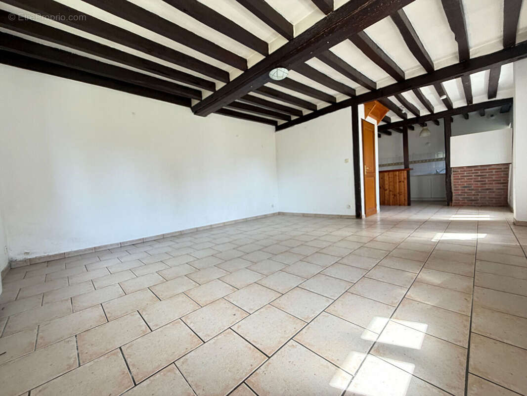 Maison à JOUY-SUR-EURE
