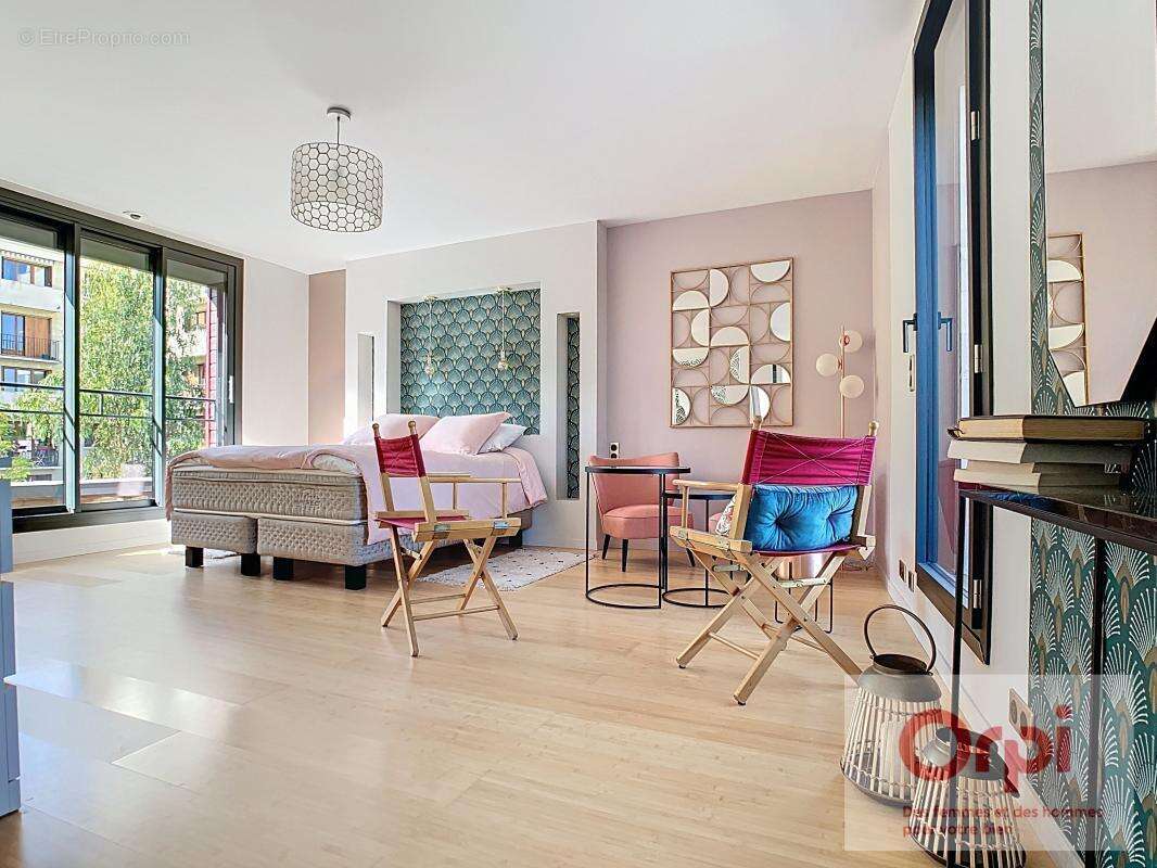 Maison à ISSY-LES-MOULINEAUX