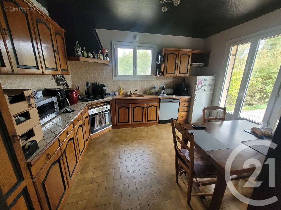 Maison à LA CHAPELLE-NAUDE