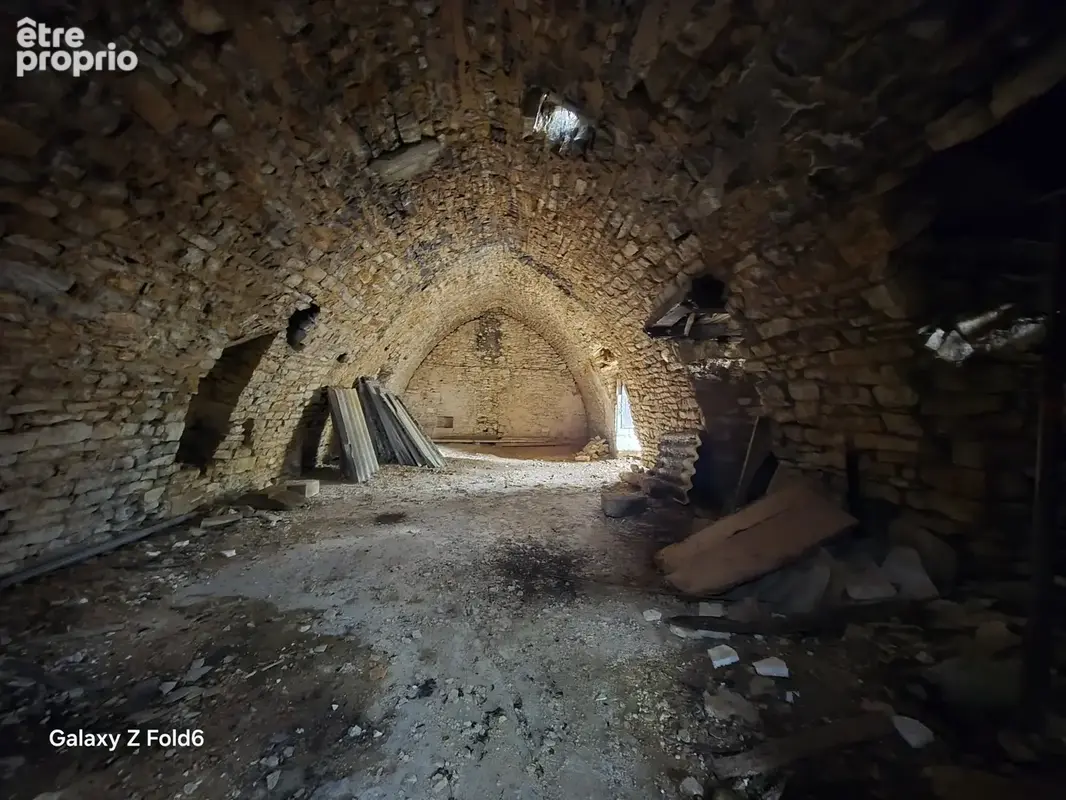 A vendre La Cavalerie - Belle grange à réhabiliter - photo 7