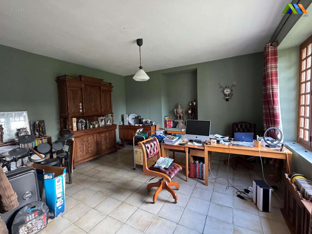 Maison 379 m² à Mielan  - photo 7