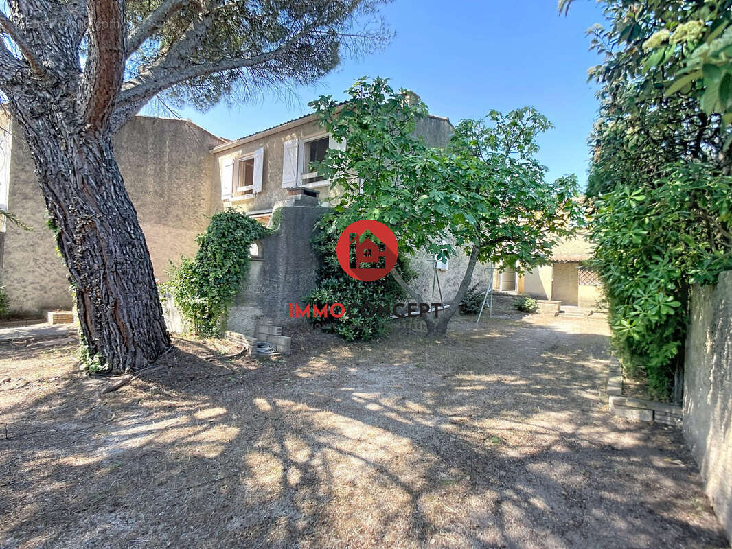 Maison à VILLENEUVE-LES-AVIGNON