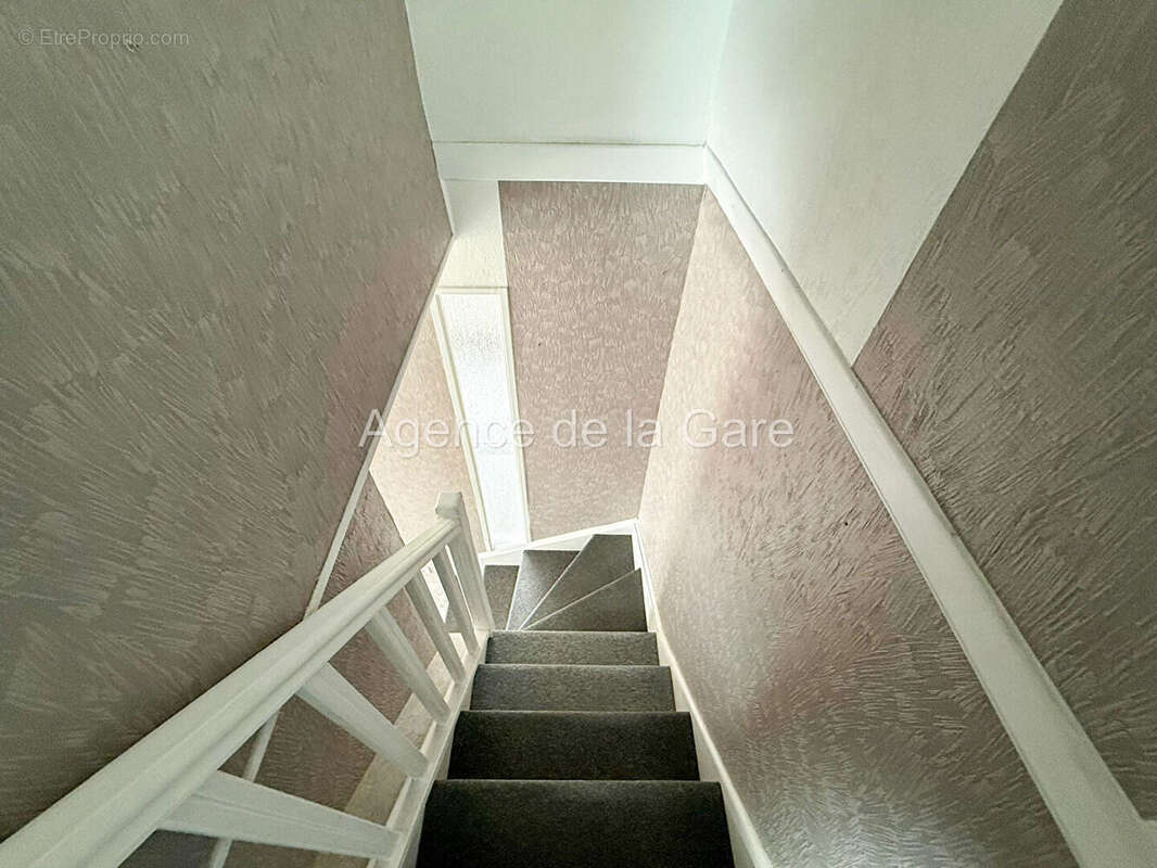 Maison à SARTROUVILLE