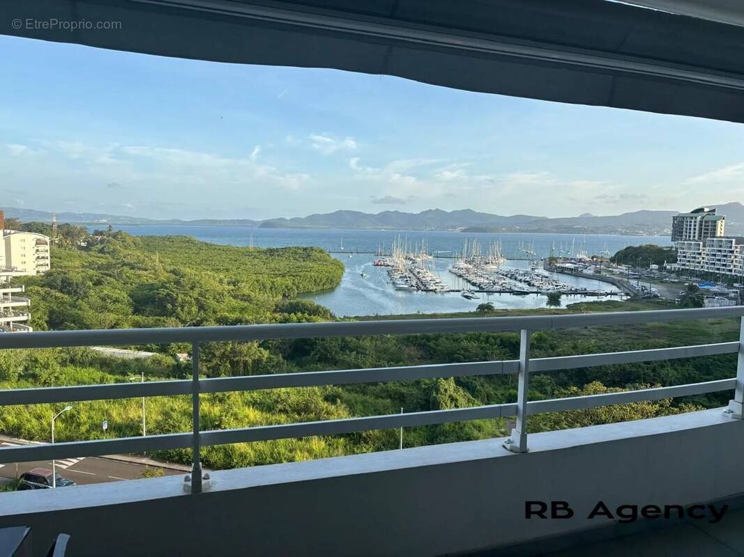 Appartement à FORT-DE-FRANCE