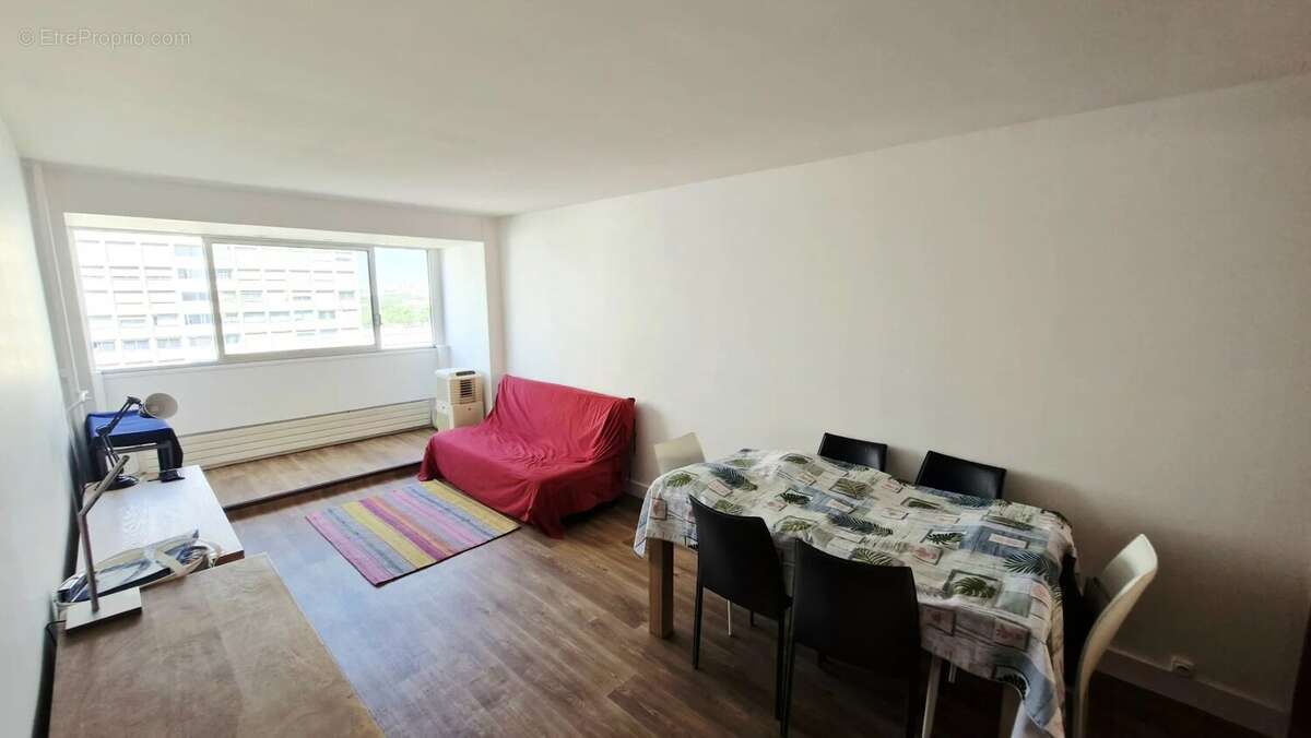 Appartement de 3 pièces refait à neuf - photo 2