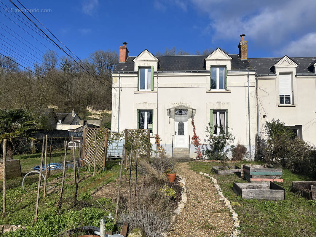 Maison à CINQ-MARS-LA-PILE