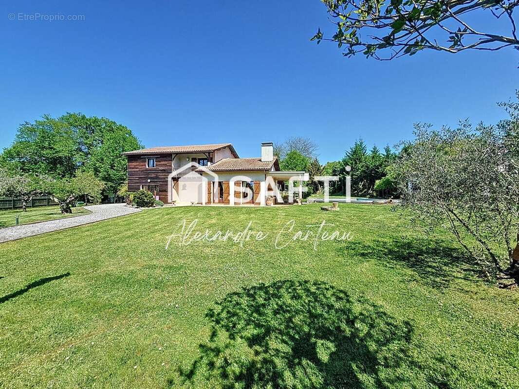 Photo 2 - Maison à CAMBLANES-ET-MEYNAC