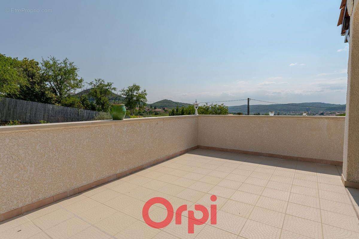 Maison à VILLENEUVE-DE-BERG