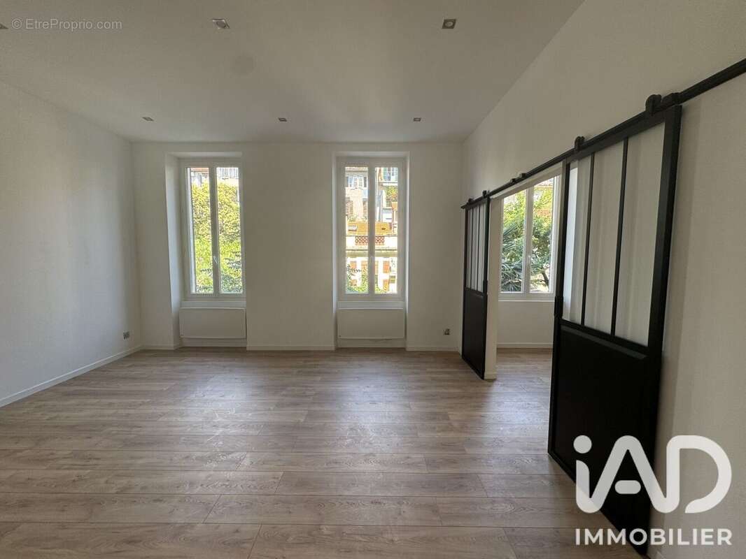 Appartement 76 m² à Marseille-1e  - photo 3