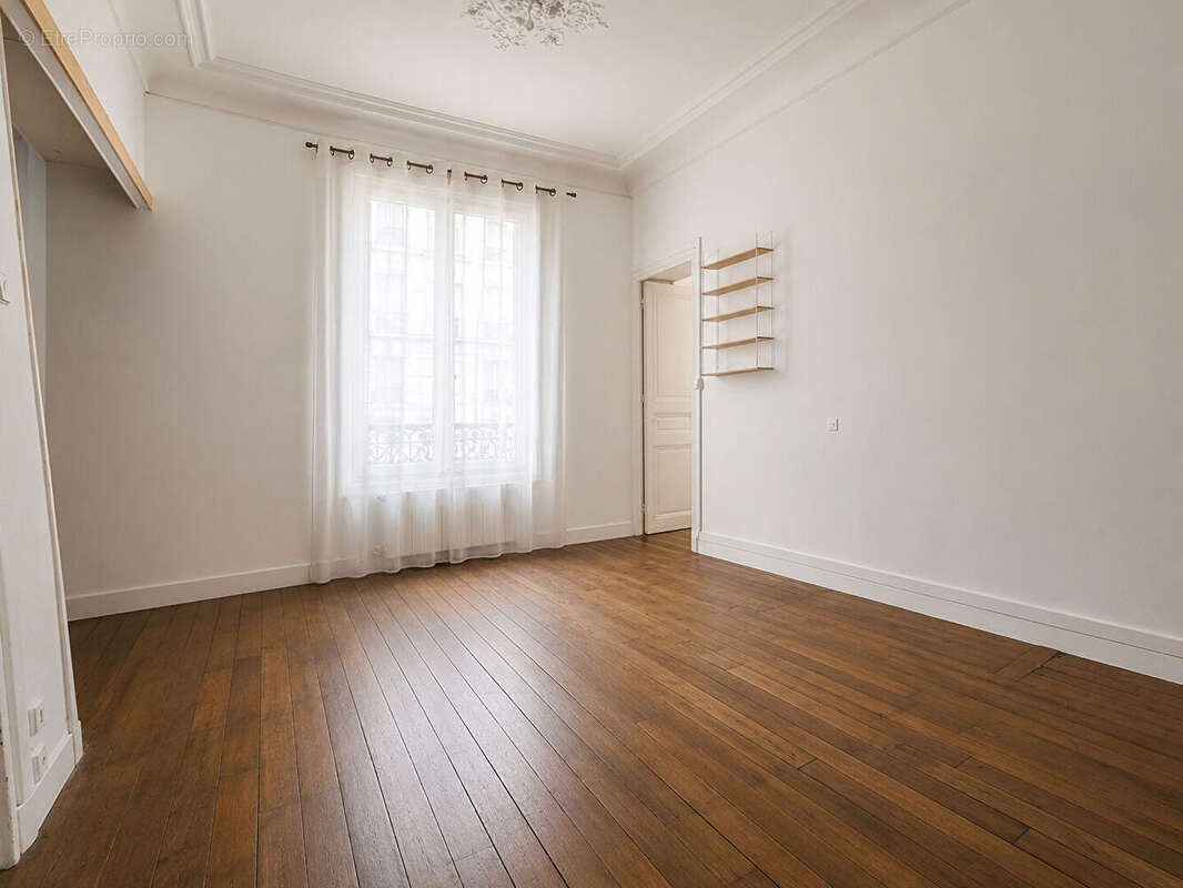 Appartement à LEVALLOIS-PERRET