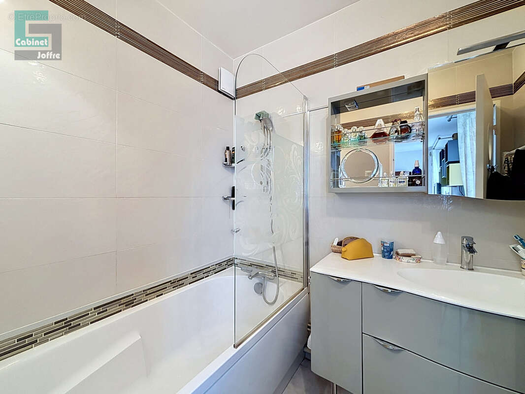 Appartement à FONTAINEBLEAU