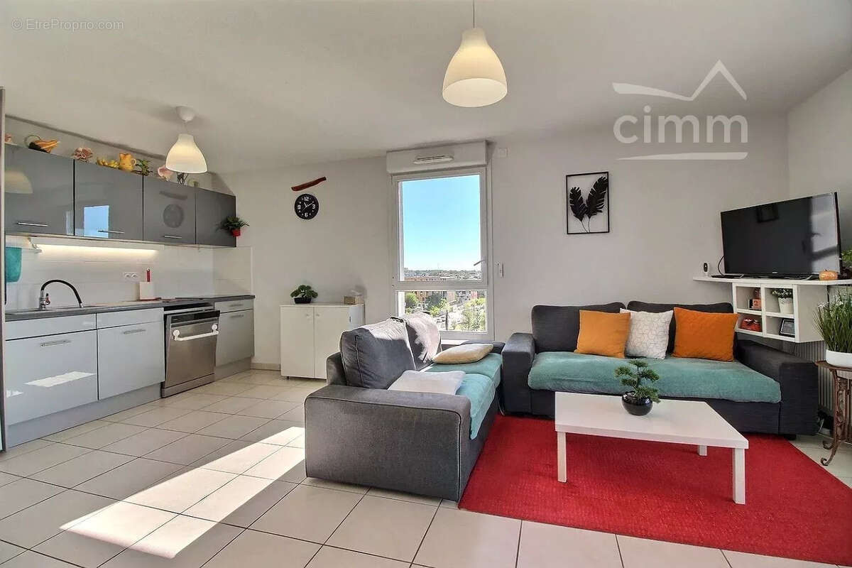 Appartement à JUVIGNAC