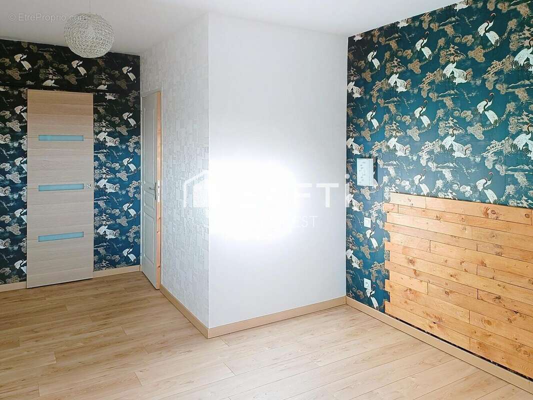 Photo 6 - Maison à CHATEAUNEUF-DU-FAOU