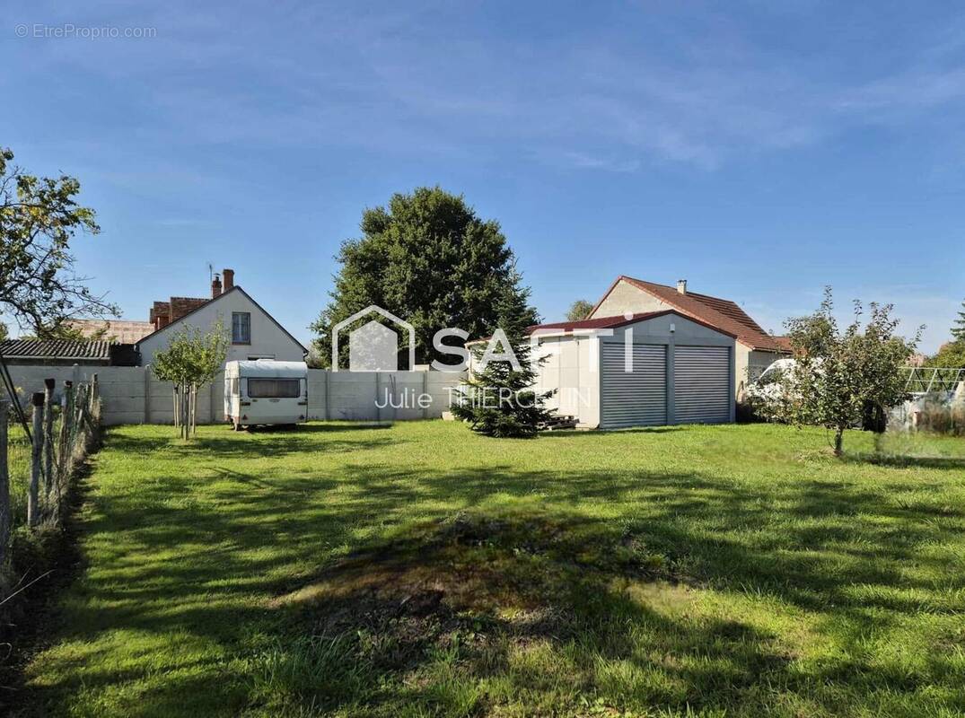 Photo 1 - Terrain à BOISCOMMUN