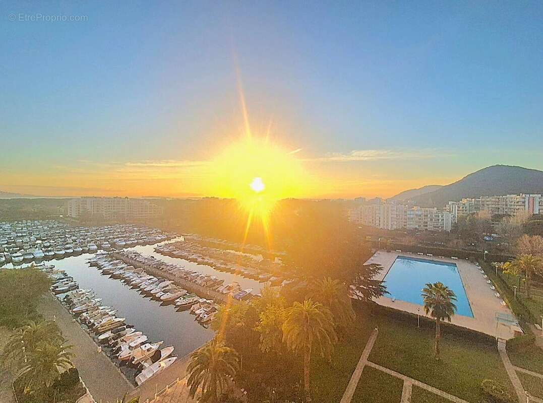 Appartement à MANDELIEU-LA-NAPOULE