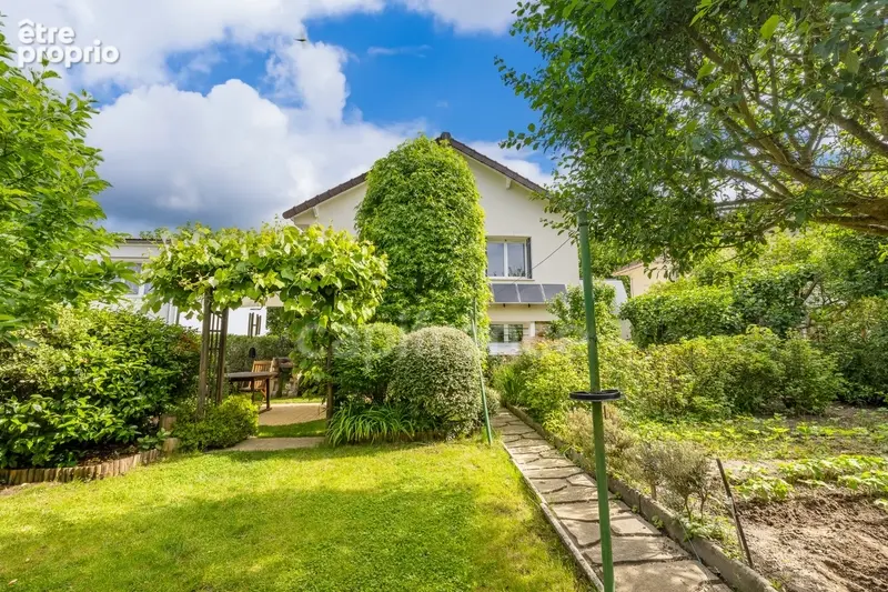 Maison maison individuelle à vendre au coeur de la vallée de l'orge sur la commune de SAINTE GENEVIEVE DES BOIS (91) - photo 2