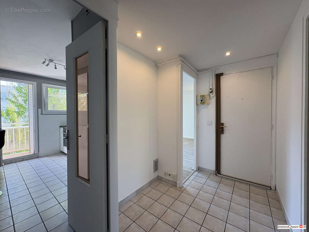 Appartement à MEYLAN