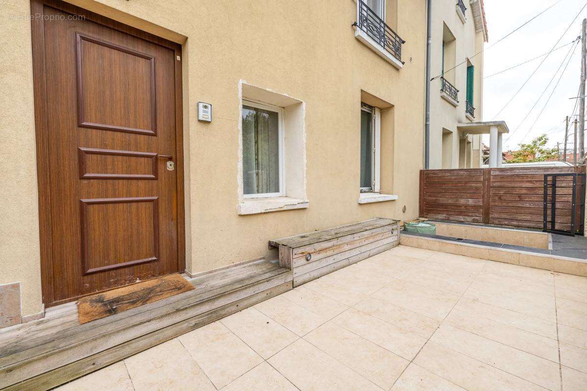 Appartement à VILLENEUVE-SAINT-GEORGES
