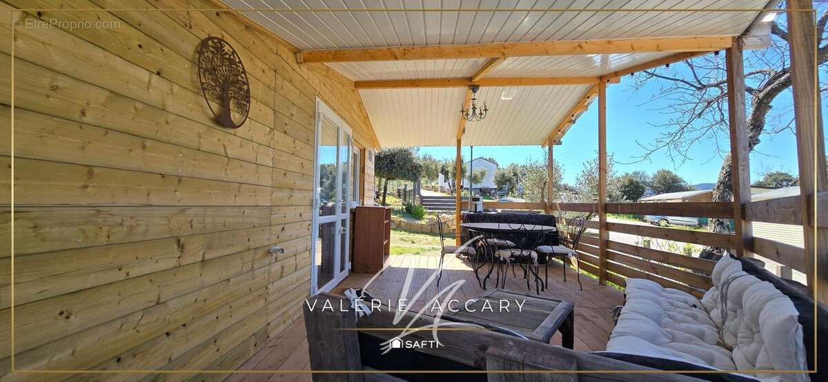 Terrain 293 m² à Rocbaron  - photo 6