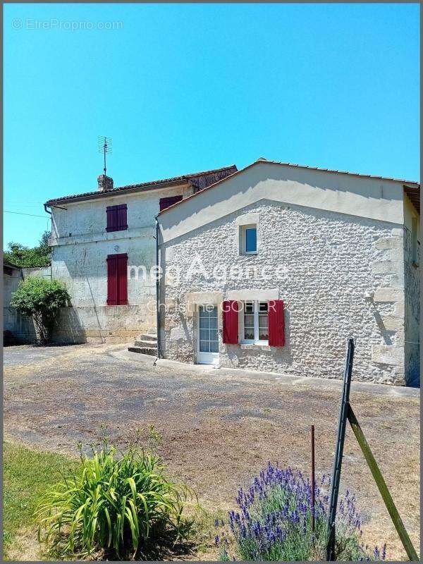 Maison à PONS