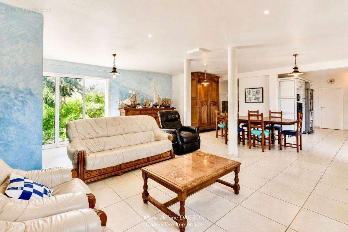 Maison à vendre 8 pièces  (56) - photo 4