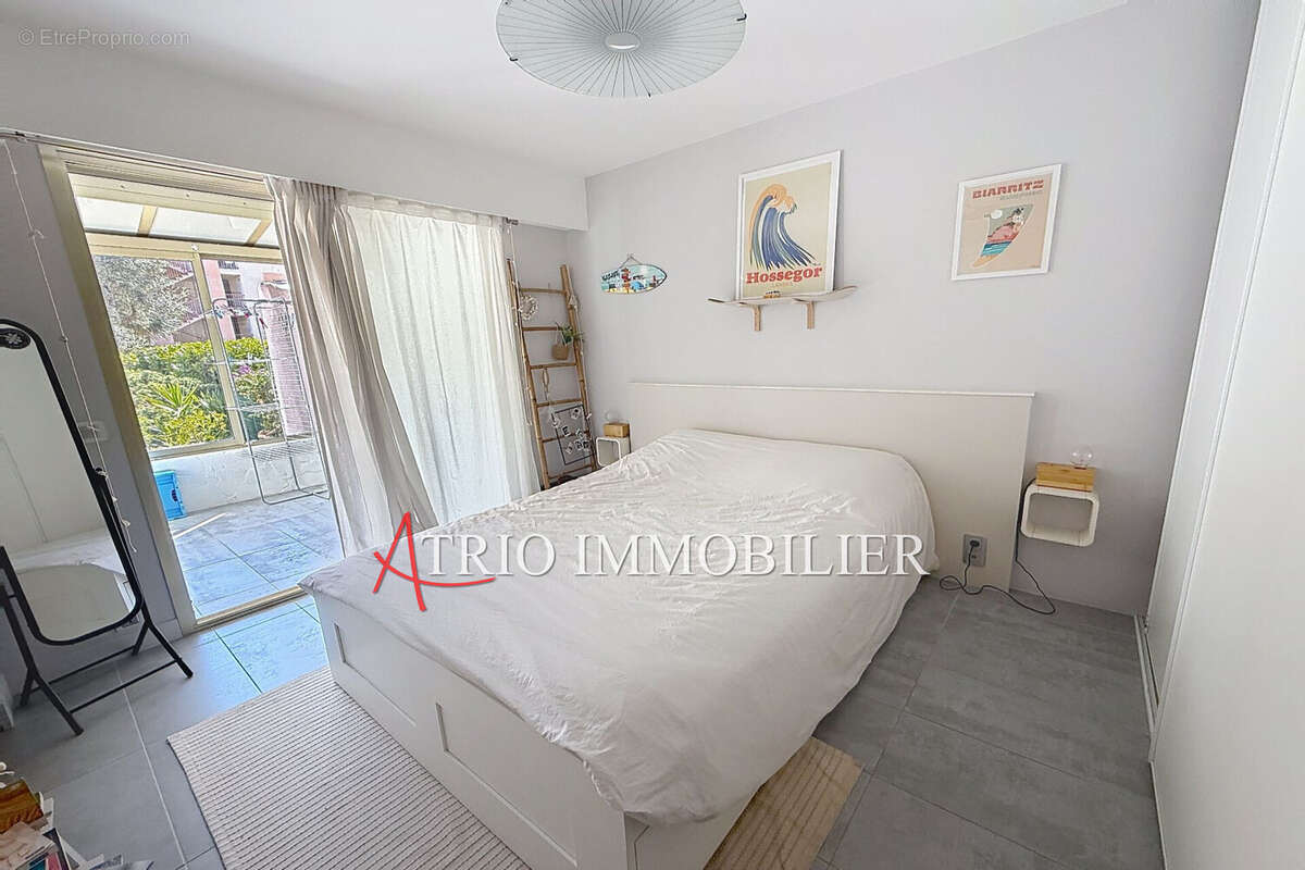 Appartement à SAINT-LAURENT-DU-VAR