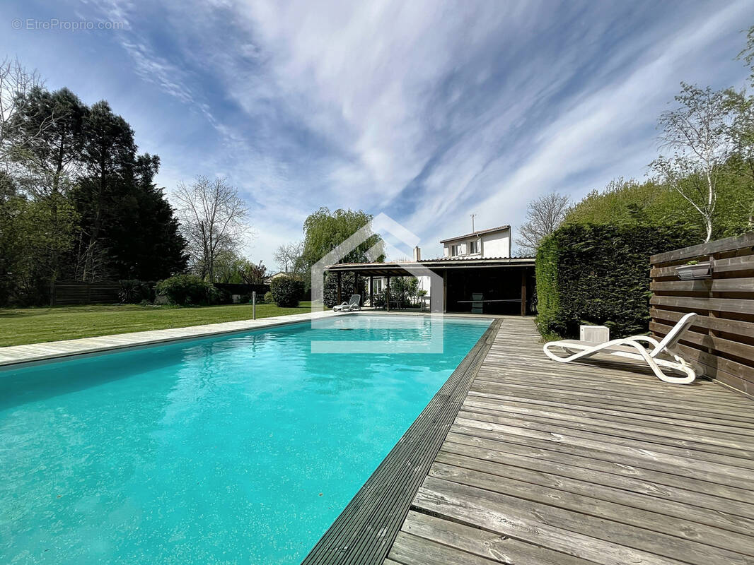 Maison à ARSAC