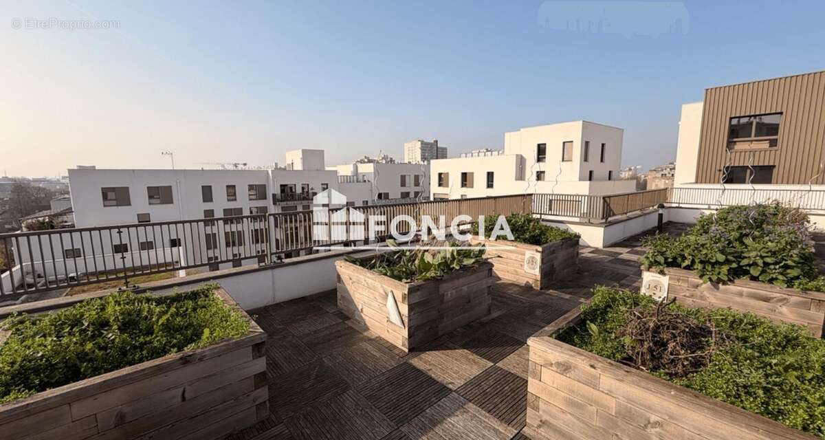 Appartement à AUBERVILLIERS