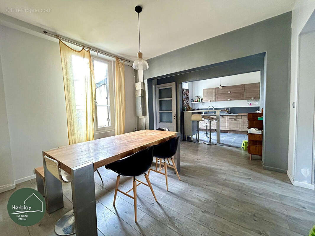 Maison à MONTIGNY-LES-CORMEILLES