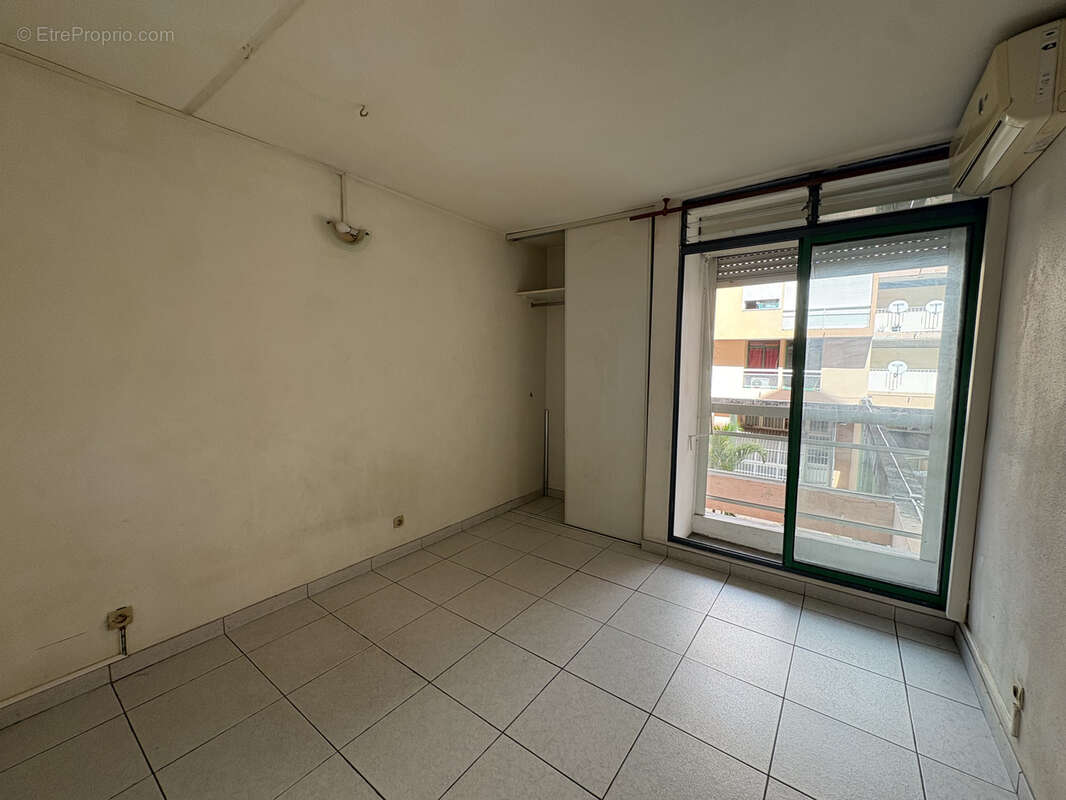 Appartement à POINTE-A-PITRE